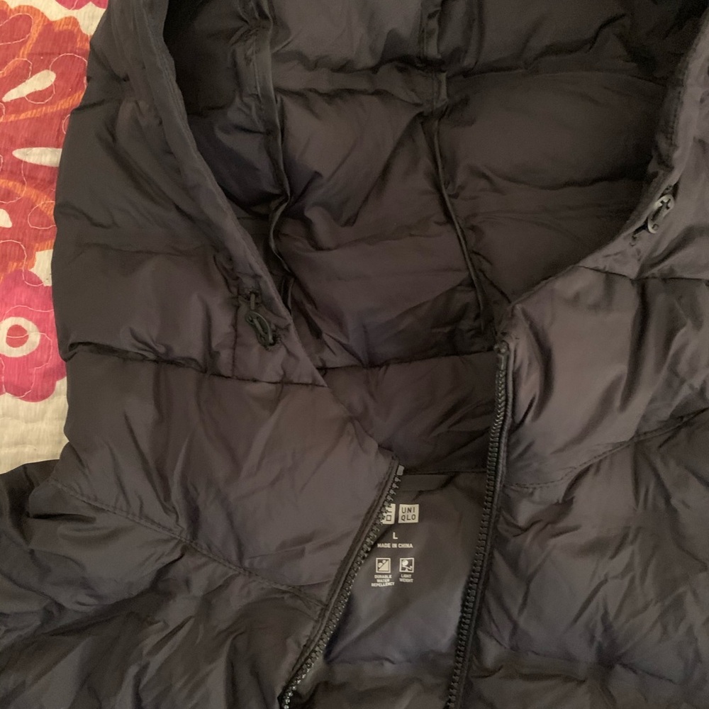 Barely worn Uniqlo down jacket